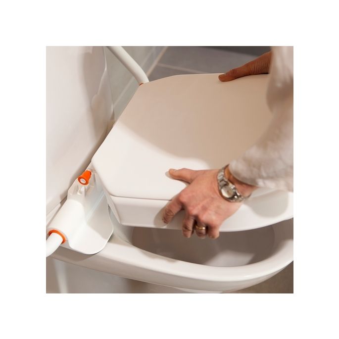 Etac Hi-Loo 803013172 toilet riser with lid 10cm and armrests white