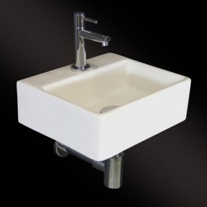 San4U 2501035 One Pack Zapa fountain set white ceramic/ chrome